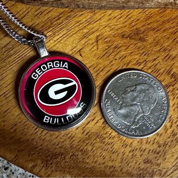 COPY - UGA pendant and necklace in “silver”. 20” chain. New - Picture 5 of 7